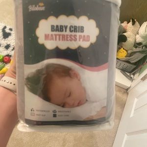 Baby crib mattress pad